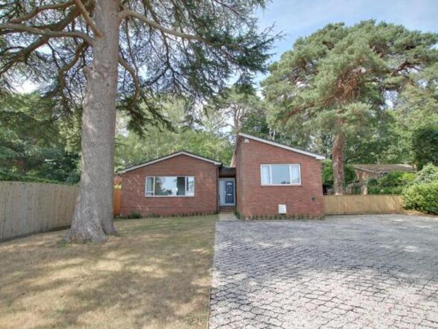 Bungalow for sale in Glen Eyre, City Of Southampton