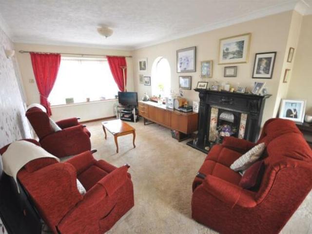 Bungalow for sale in Hatfield Woodhouse, South Yorkshire
