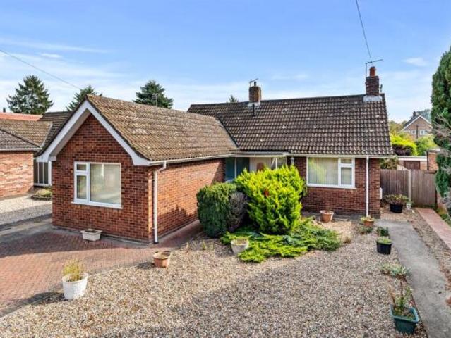 Bungalow for sale in Eaton Rise, East Bank
