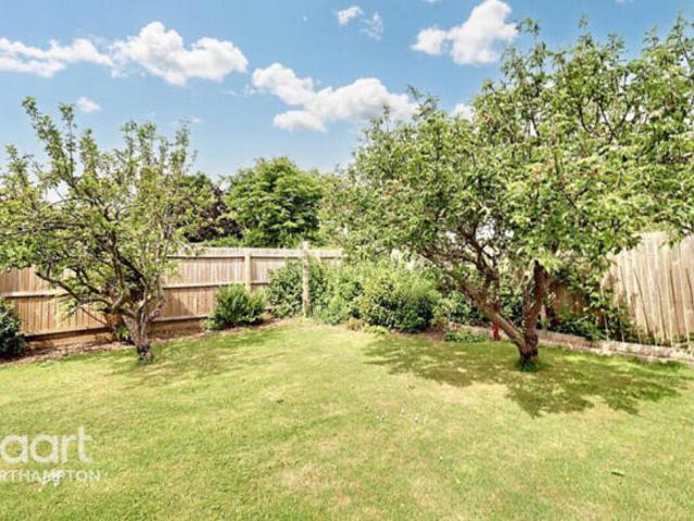 Bungalow for sale in Northampton, Northamptonshire