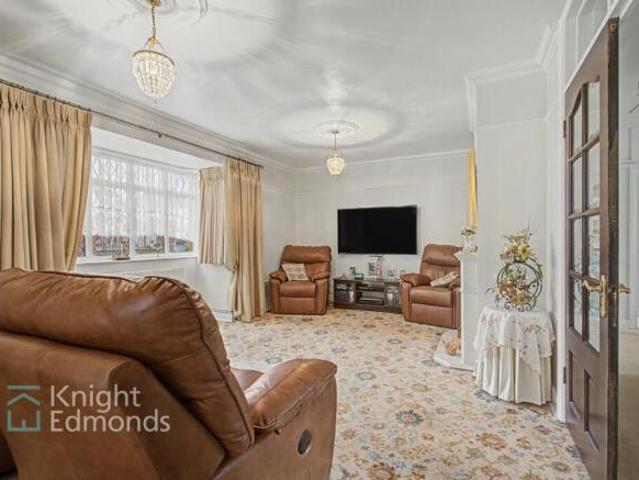 Bungalow for sale in Midway, Kent