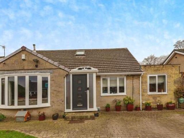 House for sale in Broad Folds, Clayton