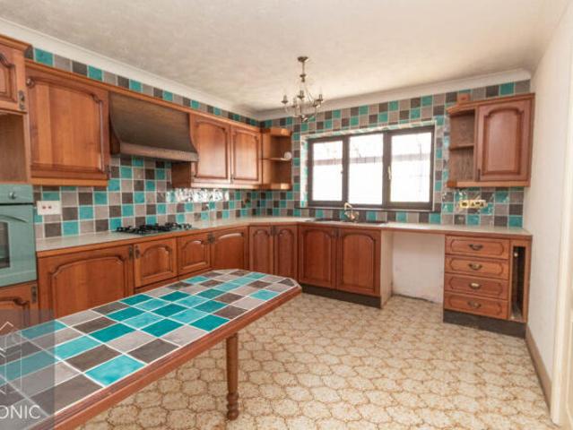 Bungalow for sale