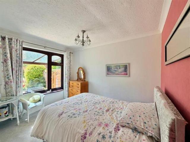 Bungalow for sale in Mount Wise