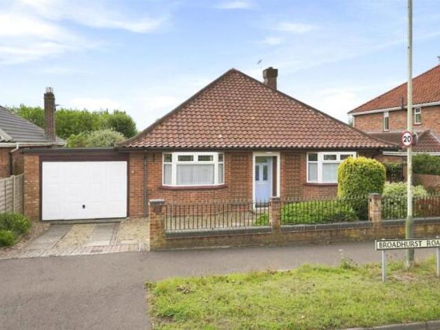 Bungalow for sale in Eaton Rise, East Bank