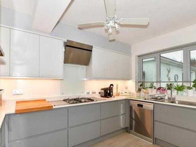 House for sale in Dumpton Gap, Acol