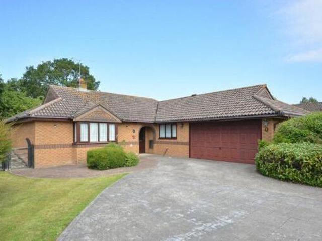 House for sale in Broadstone