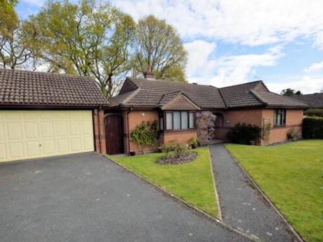 House for sale in Broadstone