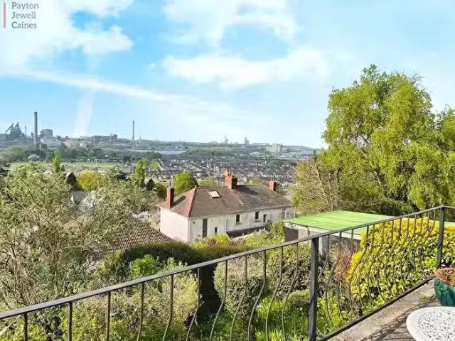 House for sale in Taibach