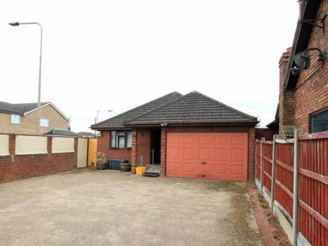 House for sale in Winter Gardens, Essex