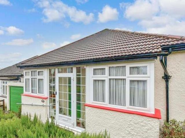 House for sale in Hillview, Surrey