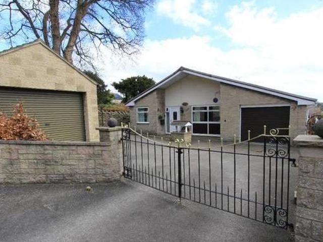 House for sale in Froggatt, East Midlands