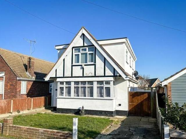 House for sale in Clacton-on-Sea, Tendring