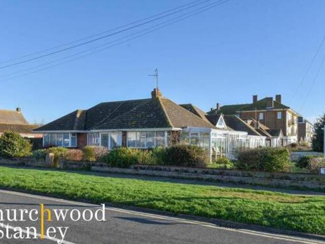 House for sale in Holland-on-Sea, Dale Hill