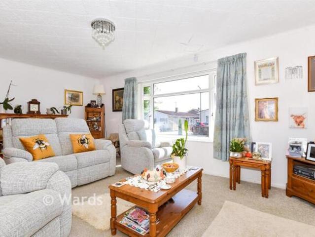 Bungalow for sale in Midway, Kent