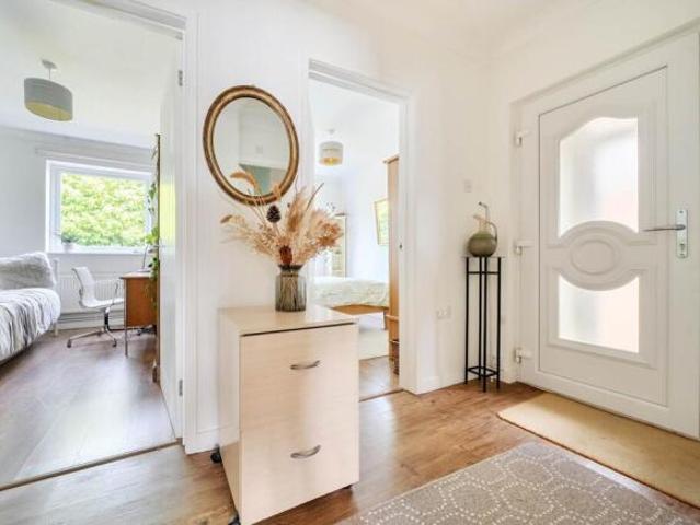 Bungalow for sale in Goldington, Bedford