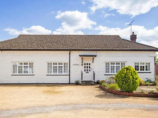House for sale in Pachesham Park, Surrey