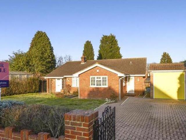 House for sale in Pachesham Park, Surrey