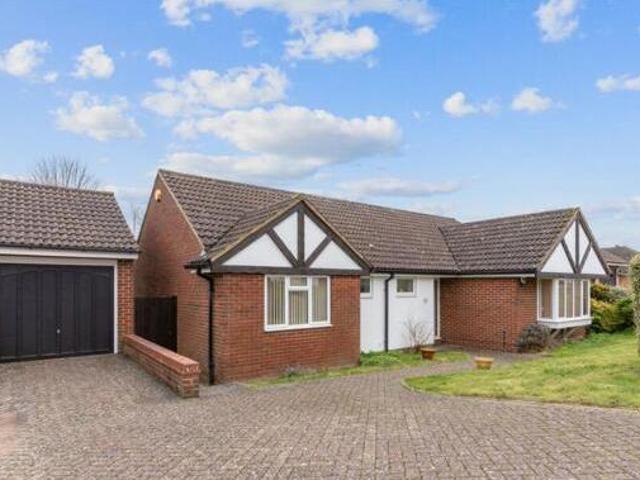 House for sale in Dunstable, Bedfordshire