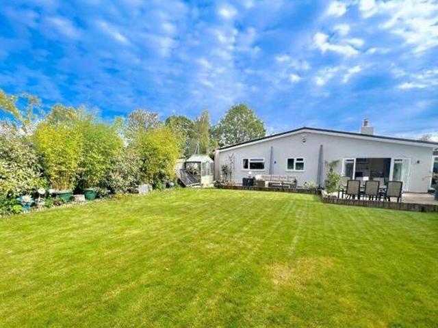House for sale in Dunstable, Bedfordshire