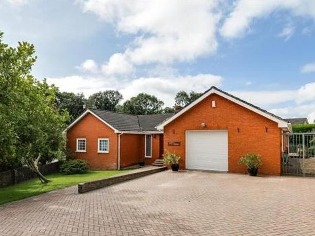 House for sale in Follaton, Strode