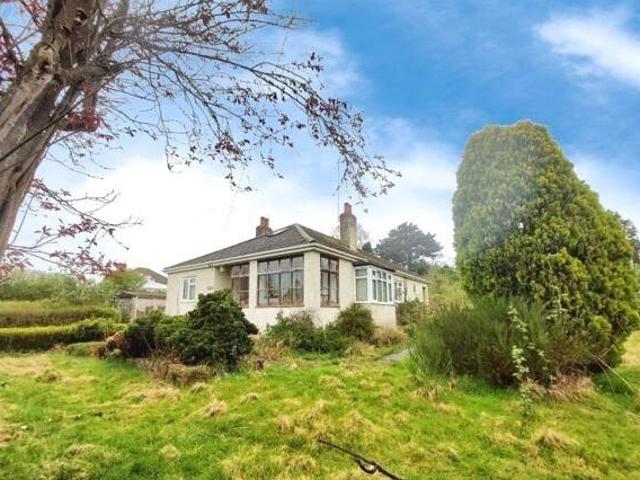 House for sale in Canley Gardens, West Midlands