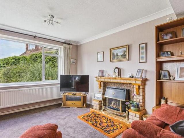 Bungalow for sale in Caddington, Bedfordshire