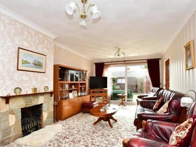 House for sale in Oad Street, Kent