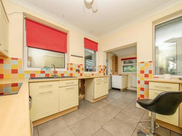 Bungalow for sale in California, Ipswich