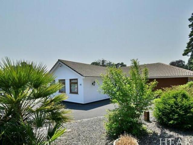 House for sale in Tricketts Cross, Ferndown
