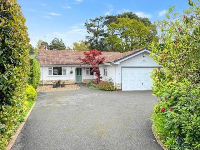 House for sale in Tricketts Cross, Ferndown