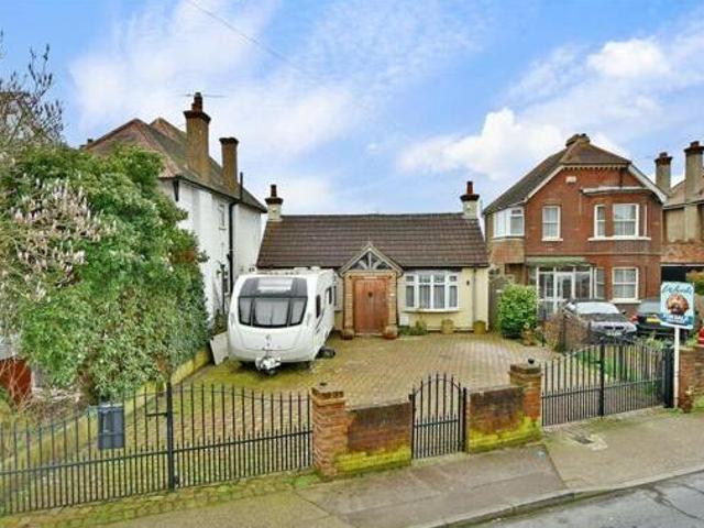 House for sale in Chatham Docks, Chatham