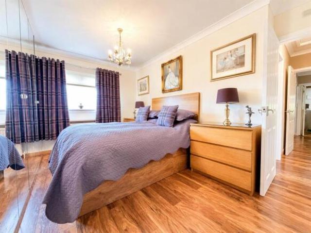 Bungalow for sale