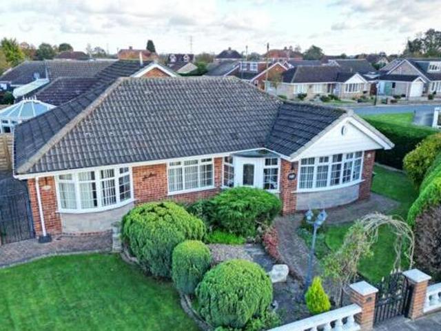 House for sale in Grimsby, North East Lincolnshire