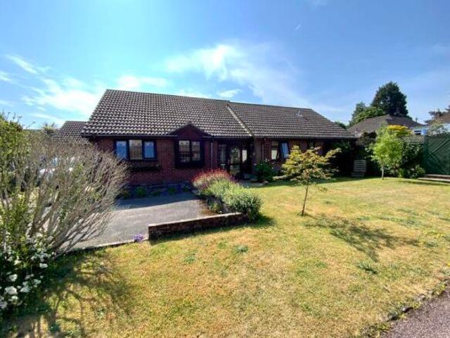 Bungalow for sale in Barton Stacey, Hampshire