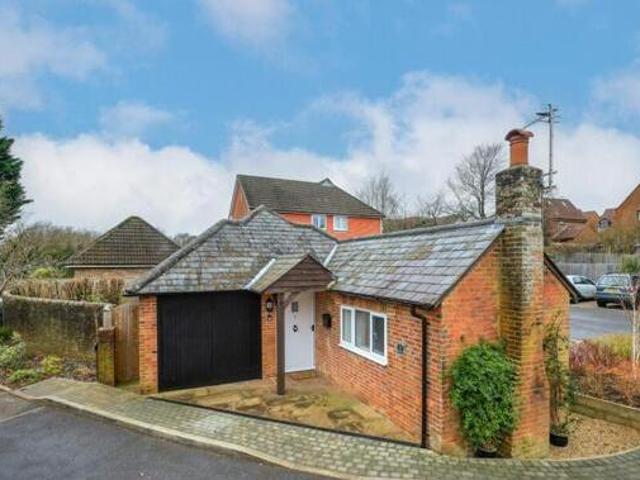 House for sale in Barretts Park, Cross In Hand