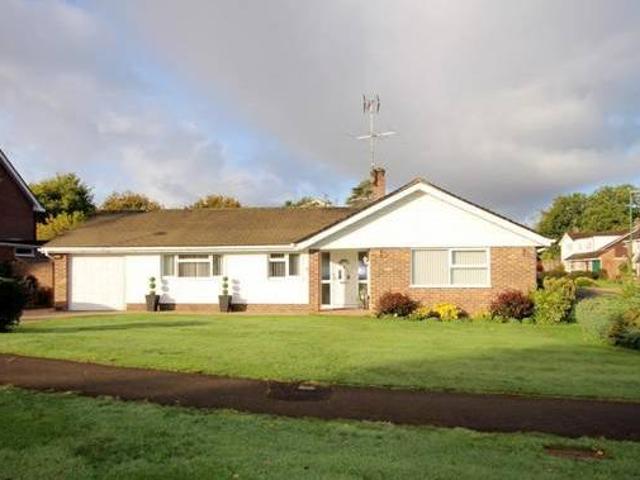 House for rent in West Sussex