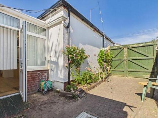 Bungalow for sale in Hampton Green, Cambridgeshire
