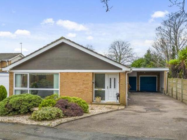 House for sale in Lillington, Green Close