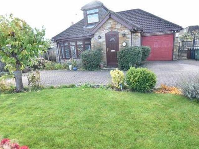 House for sale in Whitkirk, Austhorpe