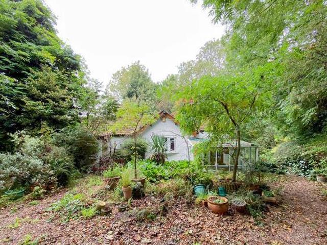 House for sale in Froggatt, East Midlands