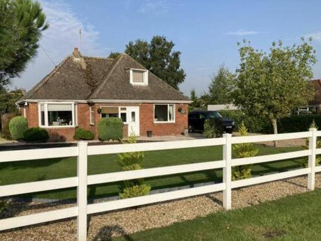 House for sale in Brayford, Lincolnshire