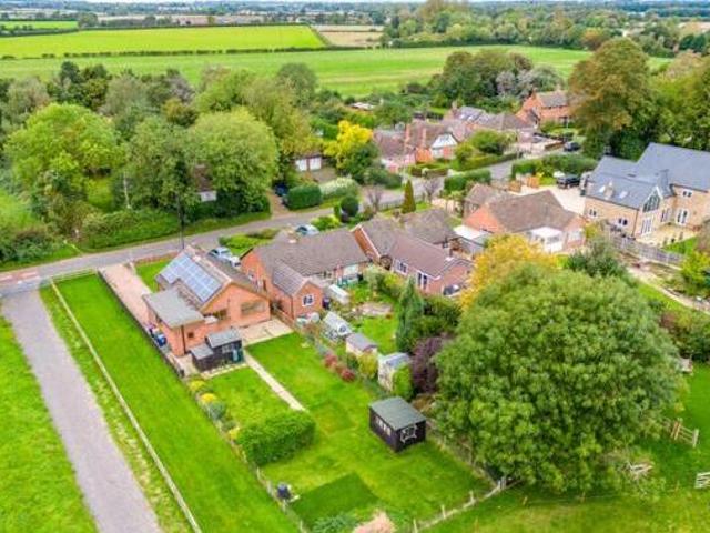 House for sale in Brayford, Lincolnshire