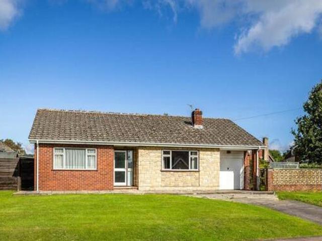 House for sale in Bromsberrow Heath, Gloucestershire