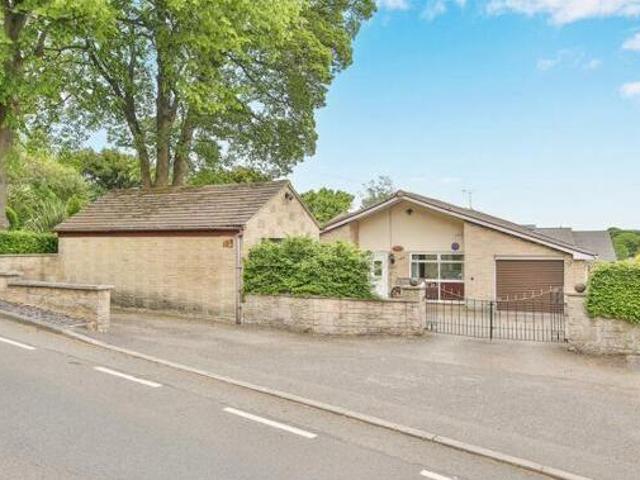 House for sale in Froggatt, East Midlands