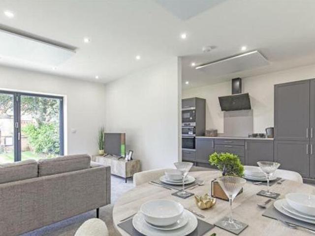 House for sale in Loundsley Green, East Midlands
