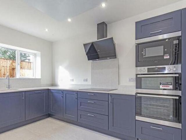 House for sale in Loundsley Green, East Midlands