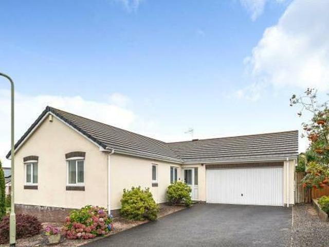 House for sale in Weir Quay, Devon