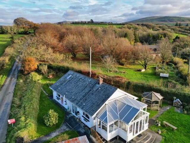 House for sale in Weir Quay, Devon