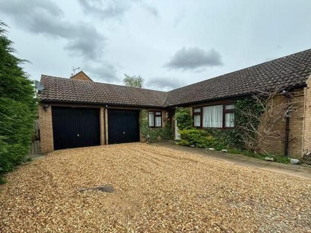 House for sale in Hampton Green, Cambridgeshire
